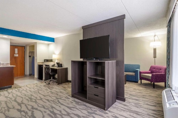 Best Western Plus Knoxville Cedar Bluff image 18