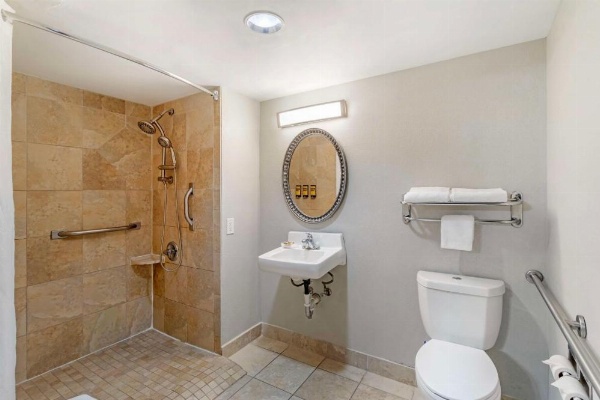 Best Western Plus Knoxville Cedar Bluff image 30