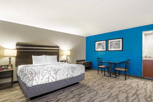 Best Western Plus Knoxville Cedar Bluff image 9